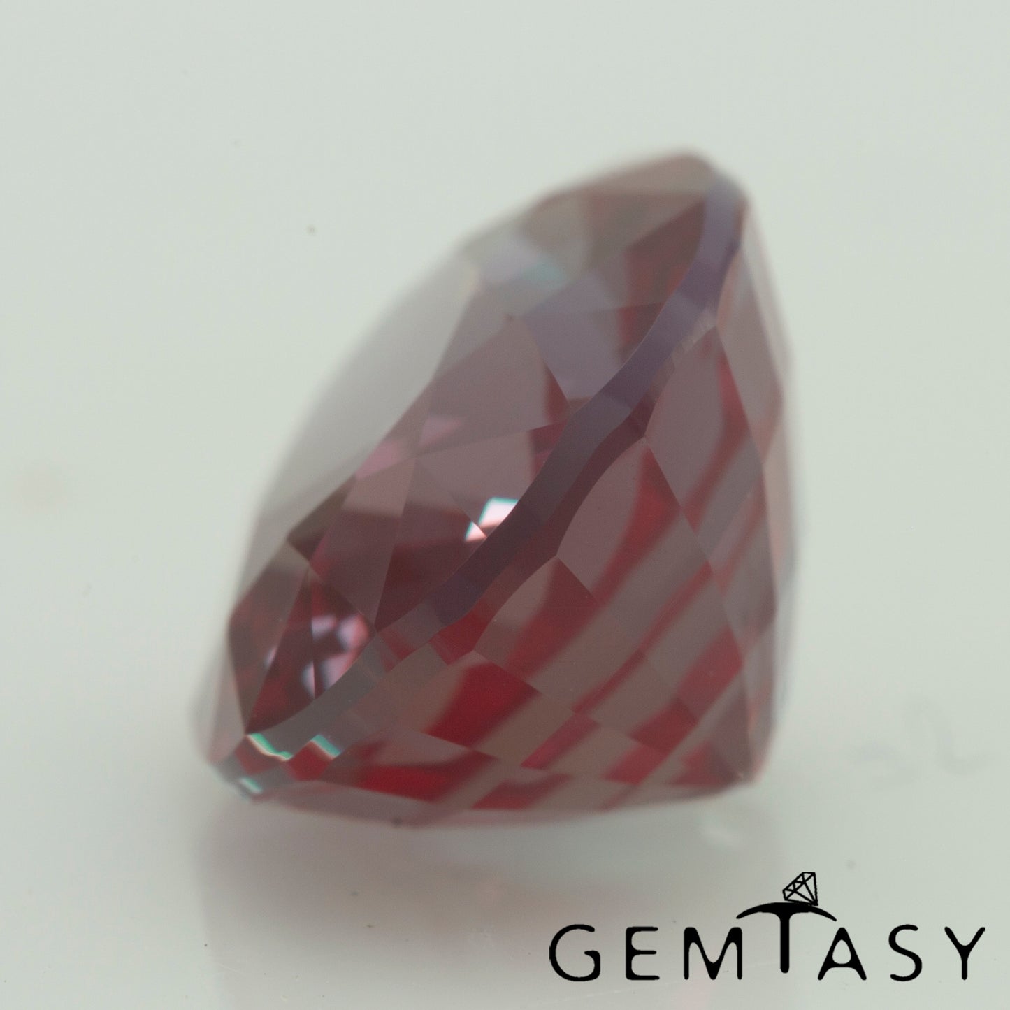 Pierre taillée - Alexandrite Czochralski (Tirée) cultivée en laboratoire, facette Ovale 10x8mm 3,52-4,04ct