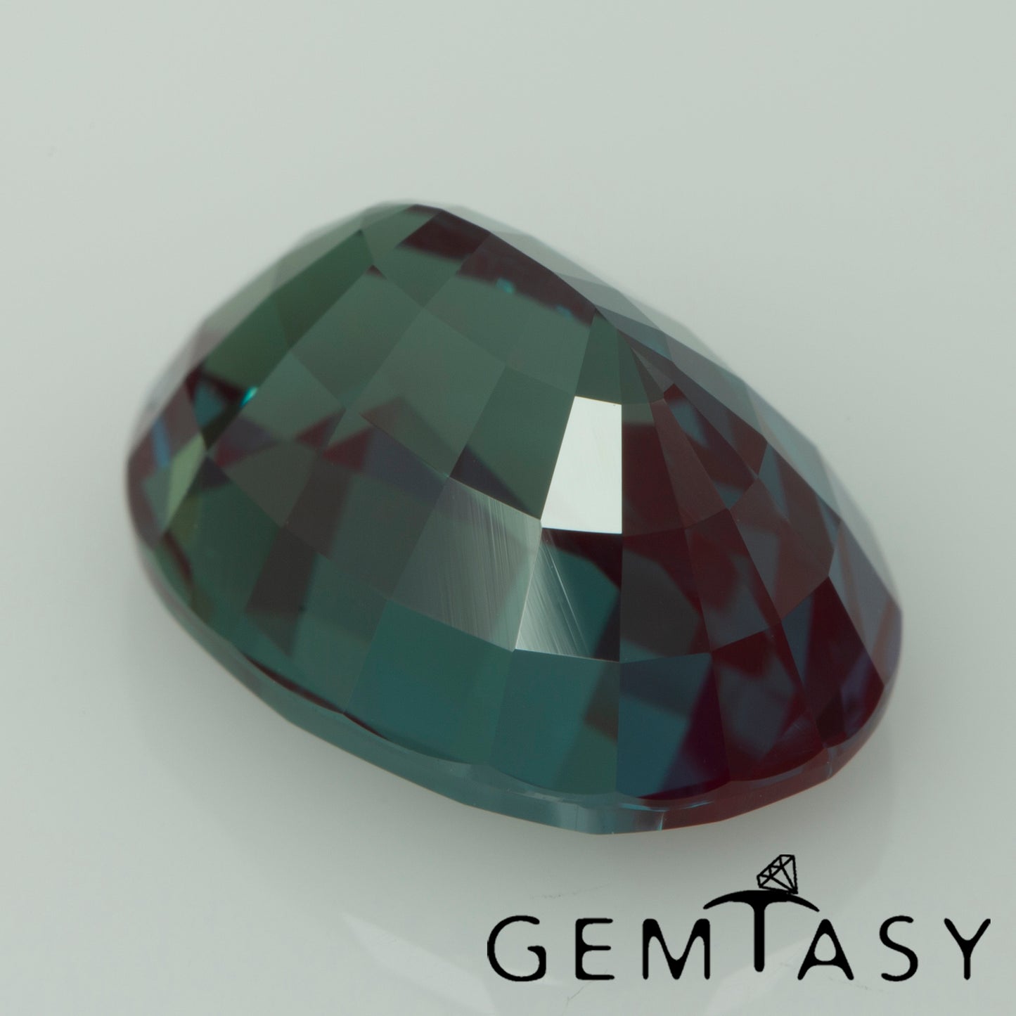 Piedra tallada - Alejandrita Czochralski (Extraída) cultivada en laboratorio, faceta Oval 11x8mm 4,17-4,51ct