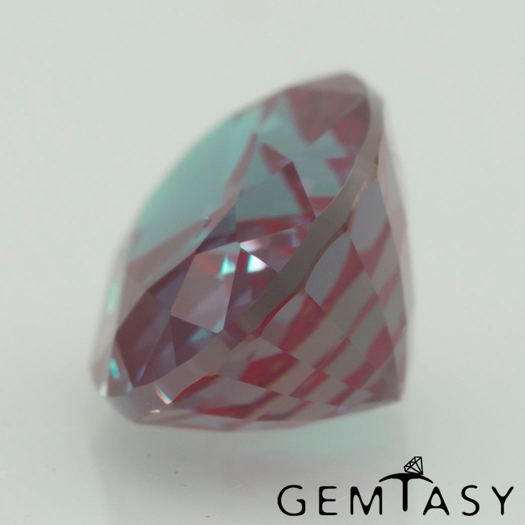 Pierre taillée - Alexandrite Czochralski (Tirée) cultivée en laboratoire, facette Ovale 7x5mm 1,01-1,33ct