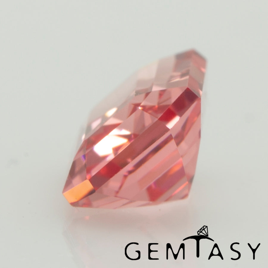 Cut stone - Sapphire Padparadscha Czochralski (Pulled) lab grown, facet Octagon 7x5mm 1.21-1.54ct