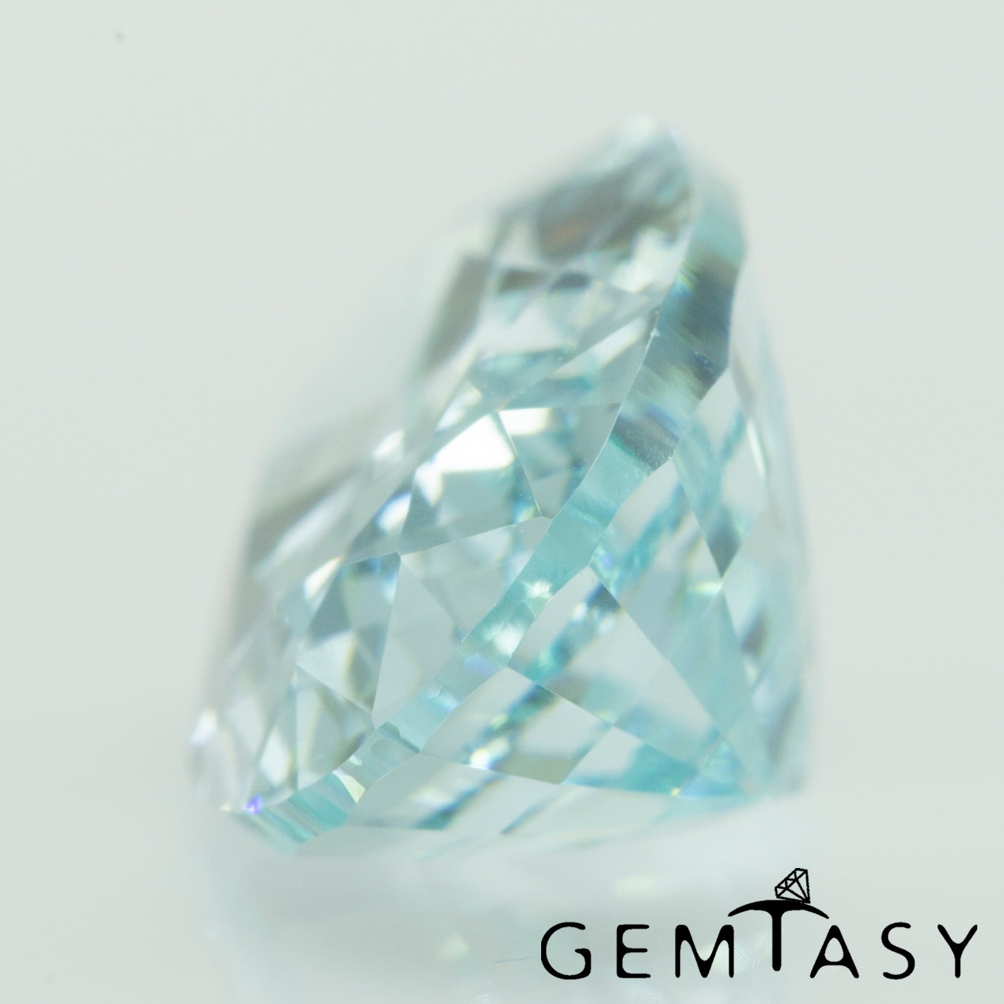 Cut stone - Paraiba YAG Czochralski (Pulled) lab grown, facet Oval 11x7mm 3.91-4.32ct