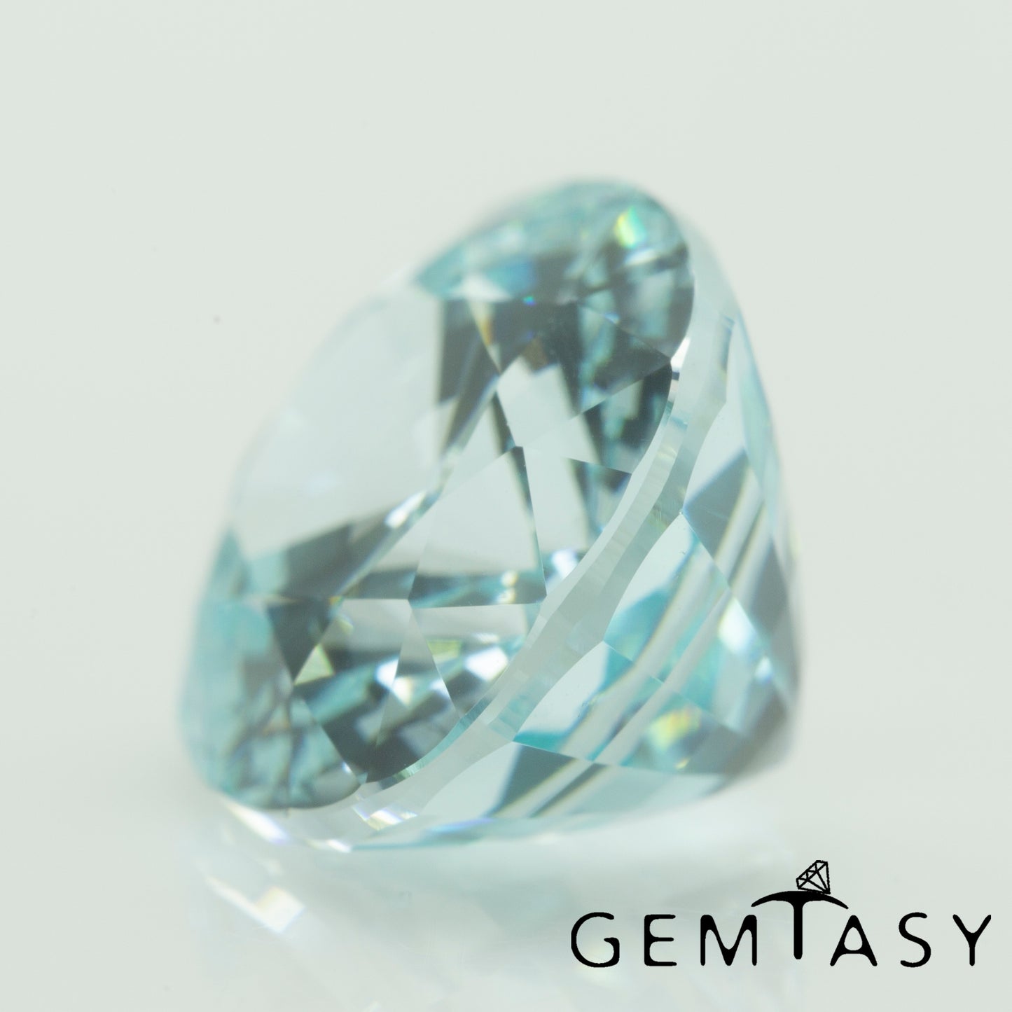 Cut stone - Paraiba YAG Czochralski (Pulled) lab grown, facet Oval 12x10mm 8.12-8.96ct