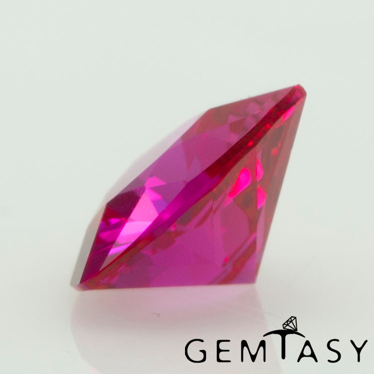 Cut stone - Ruby Pink Czochralski (Pulled) lab grown, facet Trilliant 5x5x5mm 0.44-0.68ct