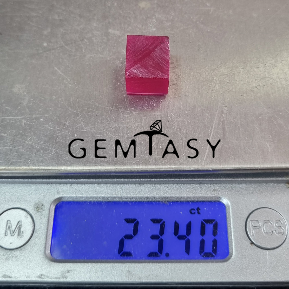 Piedra en bruto para facetar - Rubí rosado Czochralski (Pulled) cultivada en laboratorio 20-24ct