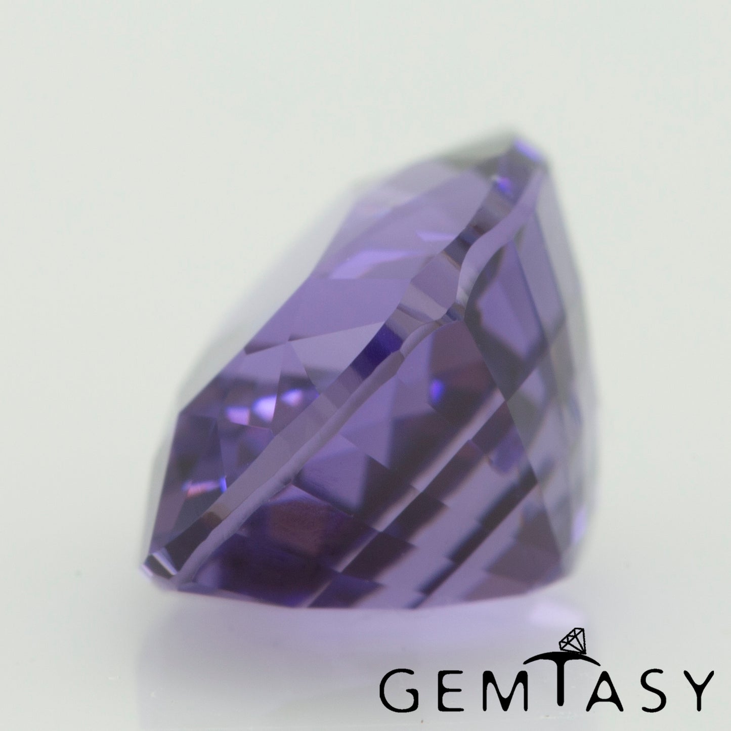 Piedra tallada - Zafiro Violeta Czochralski (Extraído) cultivado en laboratorio, facetado Cojín 9x7mm 2,75-3,14 ct
