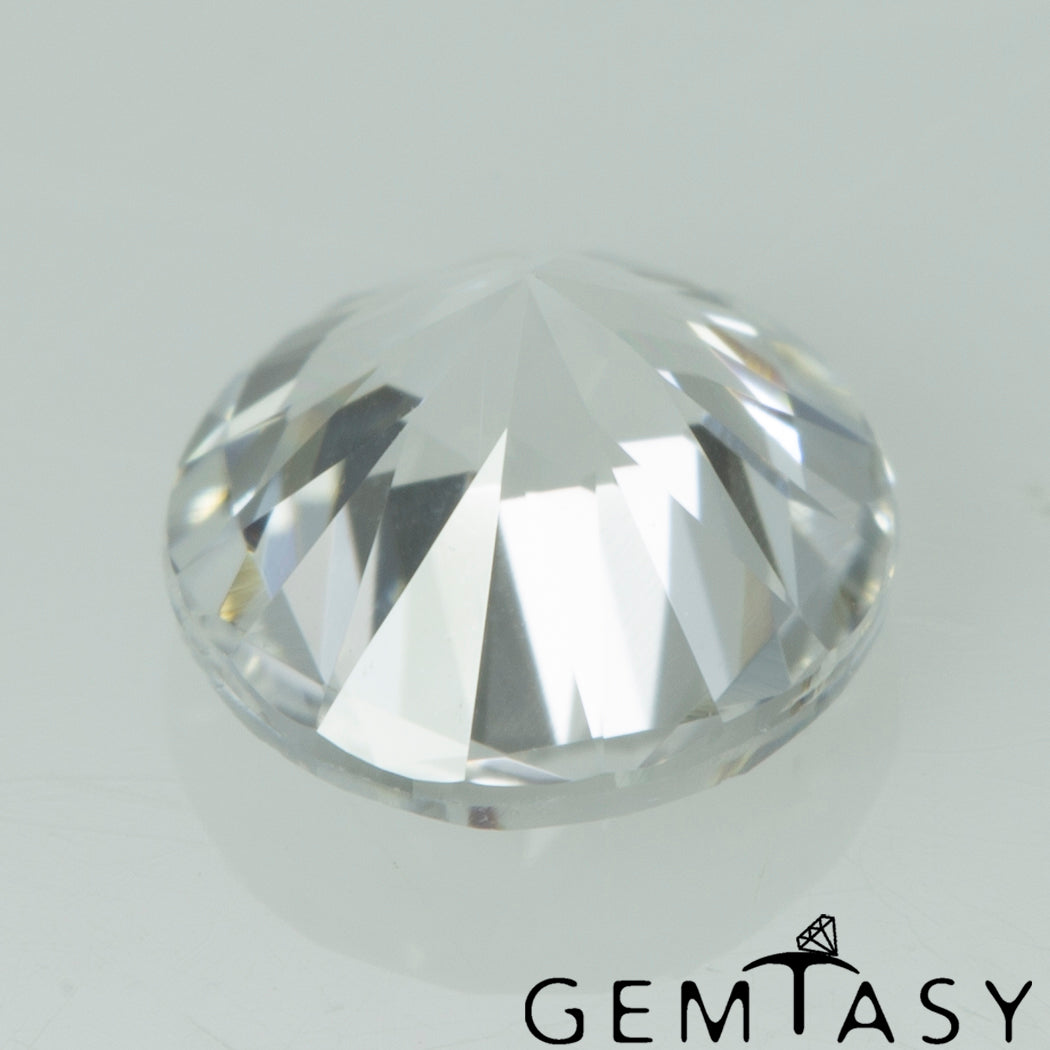 Piedra tallada - Zafiro blanco Kyropoulos cultivado en laboratorio, facetado redondo 5 mm 0,52-0,64 ct