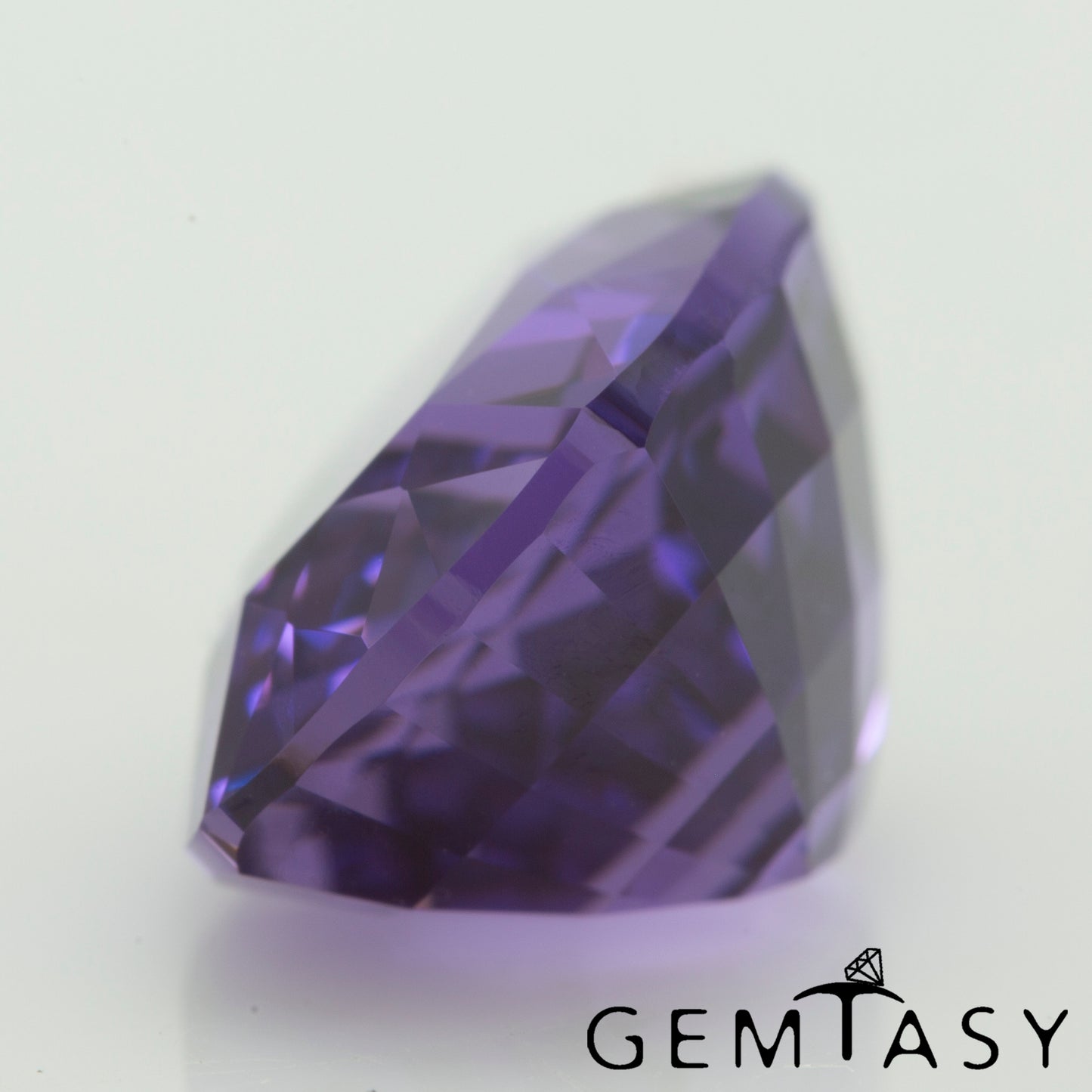 Piedra tallada - Zafiro Violeta Czochralski (Extraído) cultivado en laboratorio, facetado Cojín 14x10mm 9,89 ct