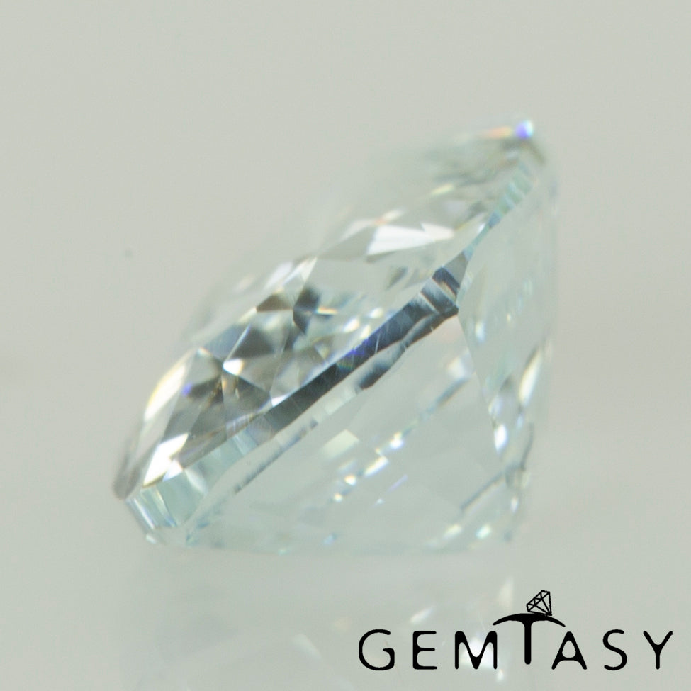 Pierre taillée - Aigue-marine YAG Czochralski (Tiré) cultivé en laboratoire, facette Coussin 7x5mm 1,32-1,54 ct