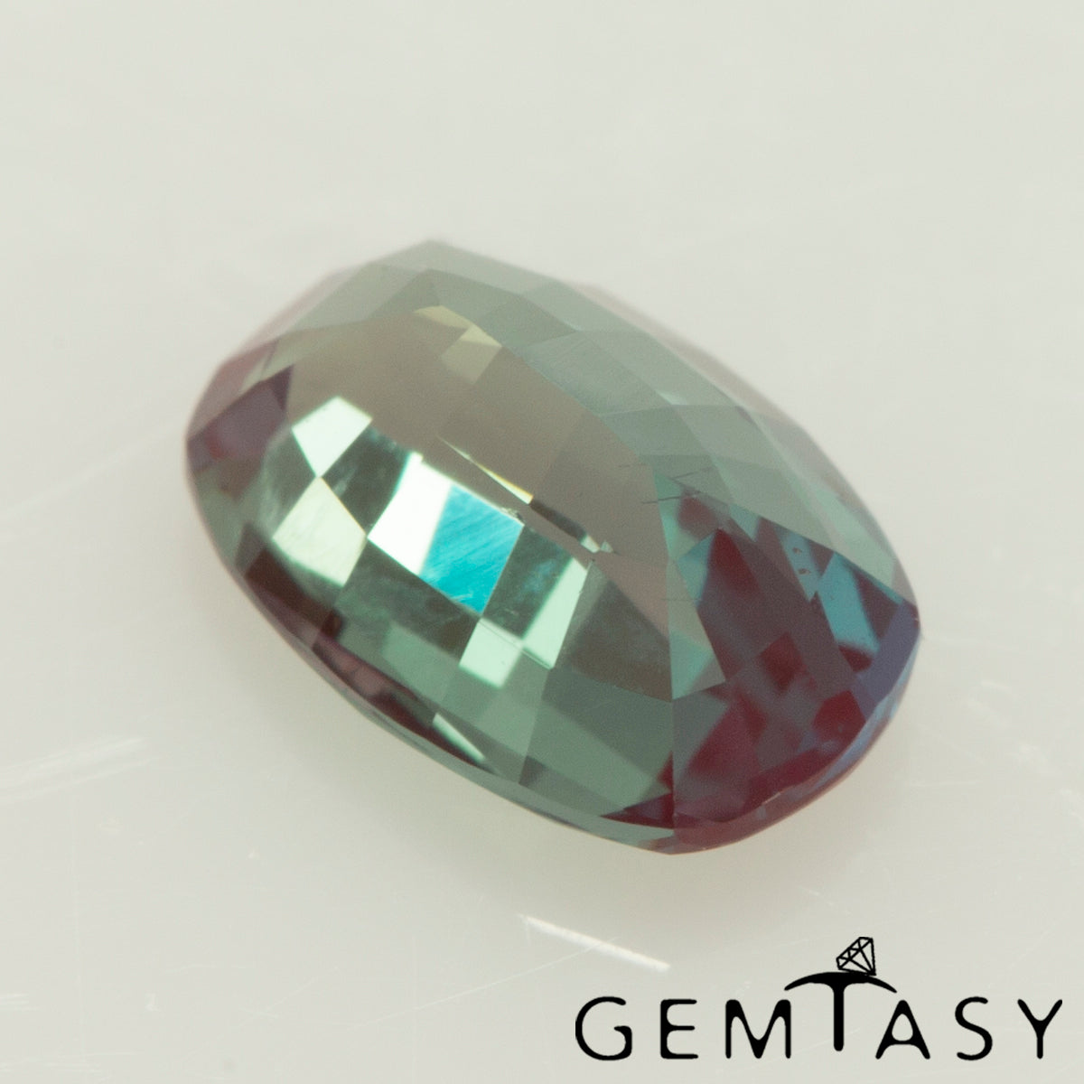 Cut stone - Alexandrite Czochralski (Pulled) lab grown, facet Cushion 6x4mm 0.63ct