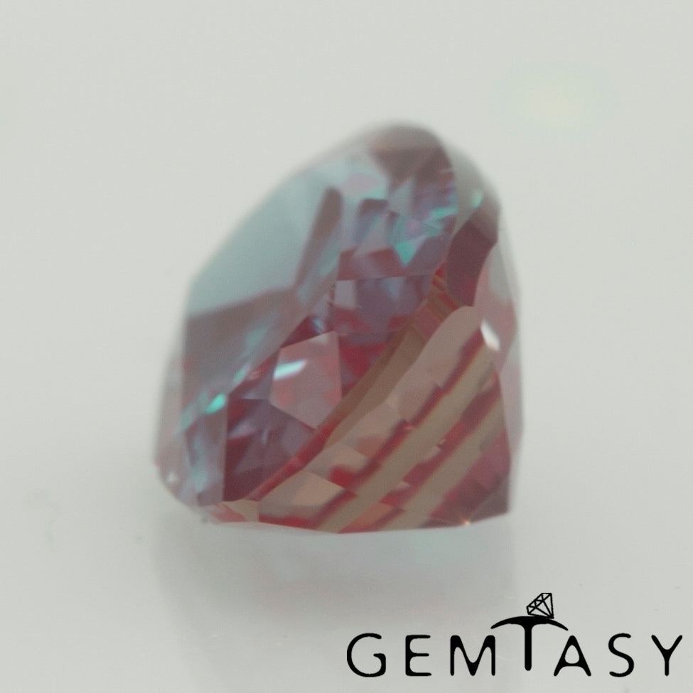 Pierre taillée - Alexandrite Czochralski (Tirée) cultivée en laboratoire, facette Coussin 6x4mm 0,51-0,68ct