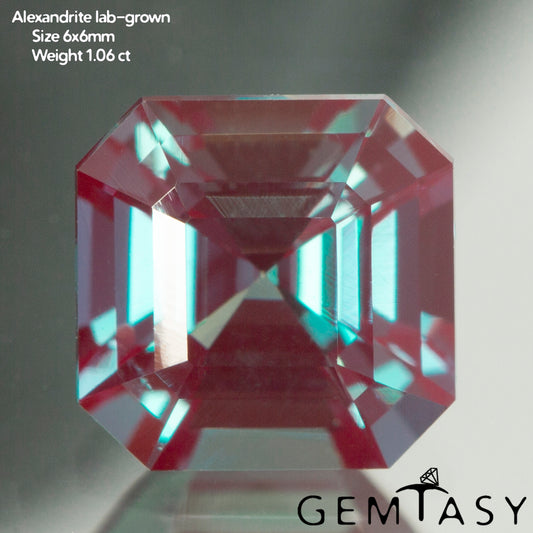 Piedra tallada - Alejandrita Czochralski (Extraída) cultivada en laboratorio, faceta Octágono 6x6mm 1,02-1,17ct