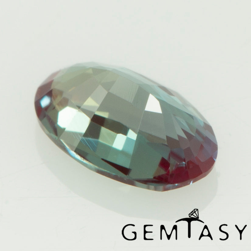 Piedra tallada - Alejandrita Czochralski (Extraída) cultivada en laboratorio, faceta Oval 5x3 mm 0,22-0,28ct