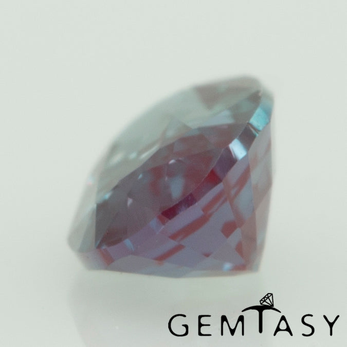 Piedra tallada - Alejandrita Czochralski (Extraída) cultivada en laboratorio, faceta Oval 5x3 mm 0,22-0,28ct