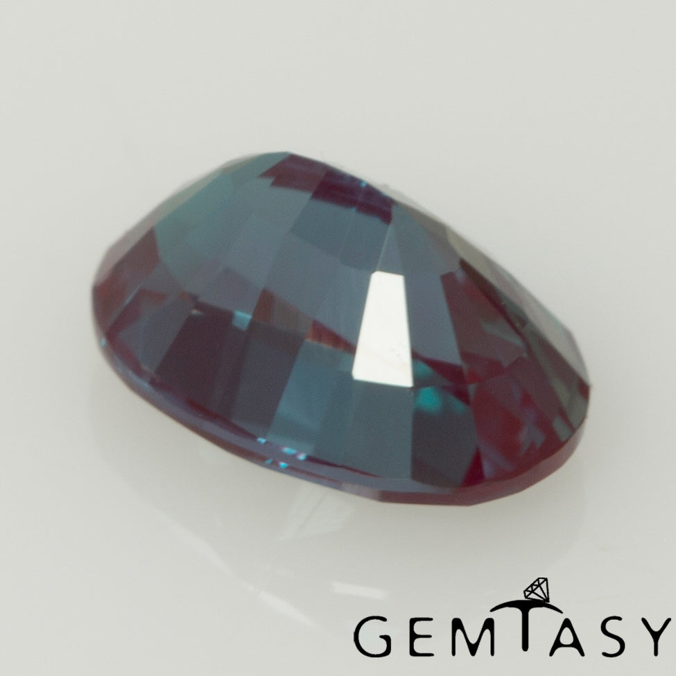 Cut stone - Alexandrite Czochralski (Pulled) lab grown, facet Oval 6x4mm 0.52-0.61ct