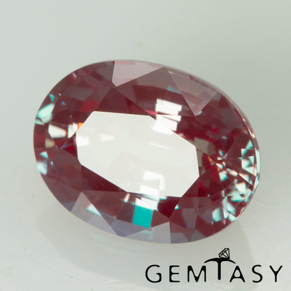 Piedra tallada - Alejandrita Czochralski (Extraída) cultivada en laboratorio, faceta Ovalada 8x6mm 1,51-1,79ct