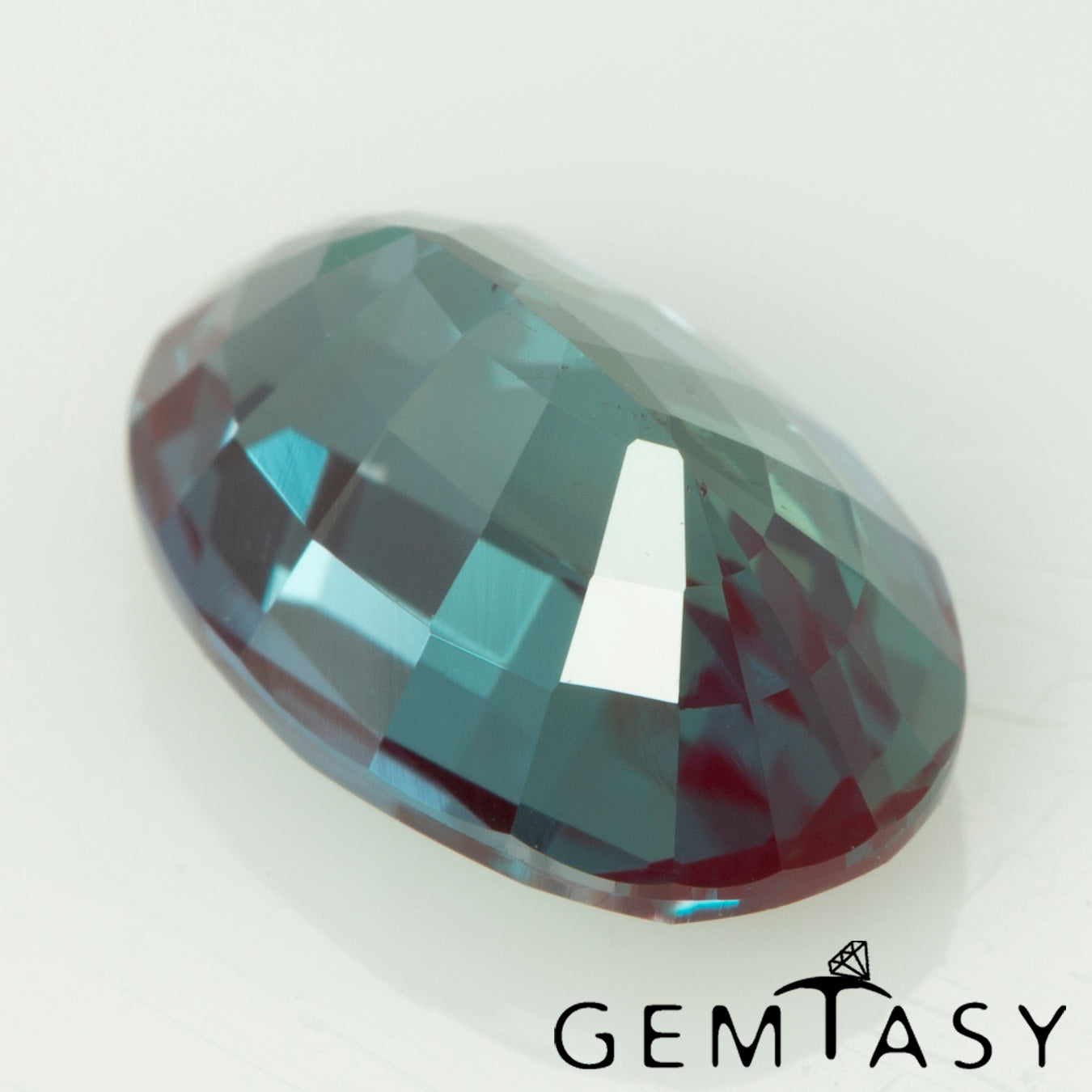 Piedra tallada - Alejandrita Czochralski (Extraída) cultivada en laboratorio, faceta Oval 9 x 6 mm 1,59-1,92ct