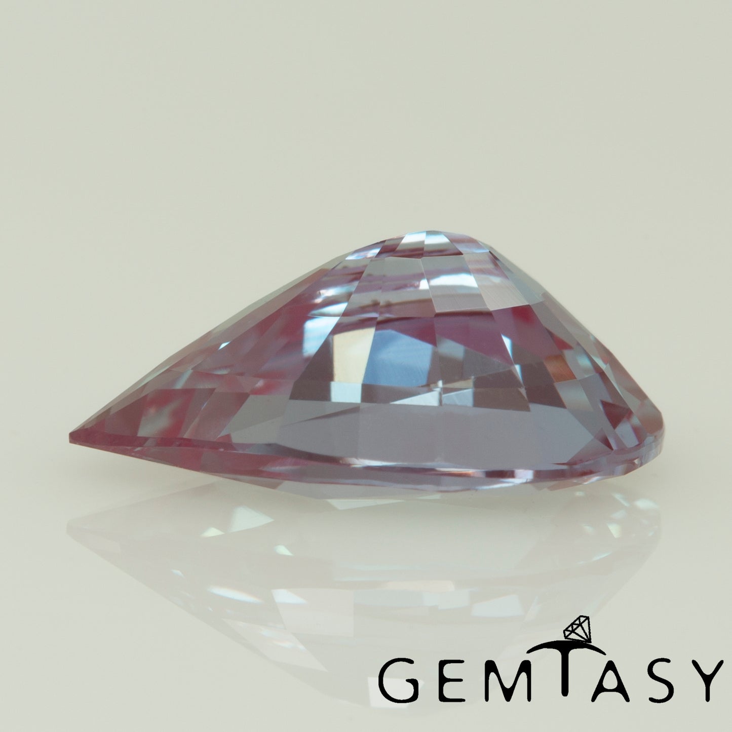 Cut stone - Alexandrite Czochralski (Pulled) lab grown, facet Pear 10.5x7mm 2.21ct