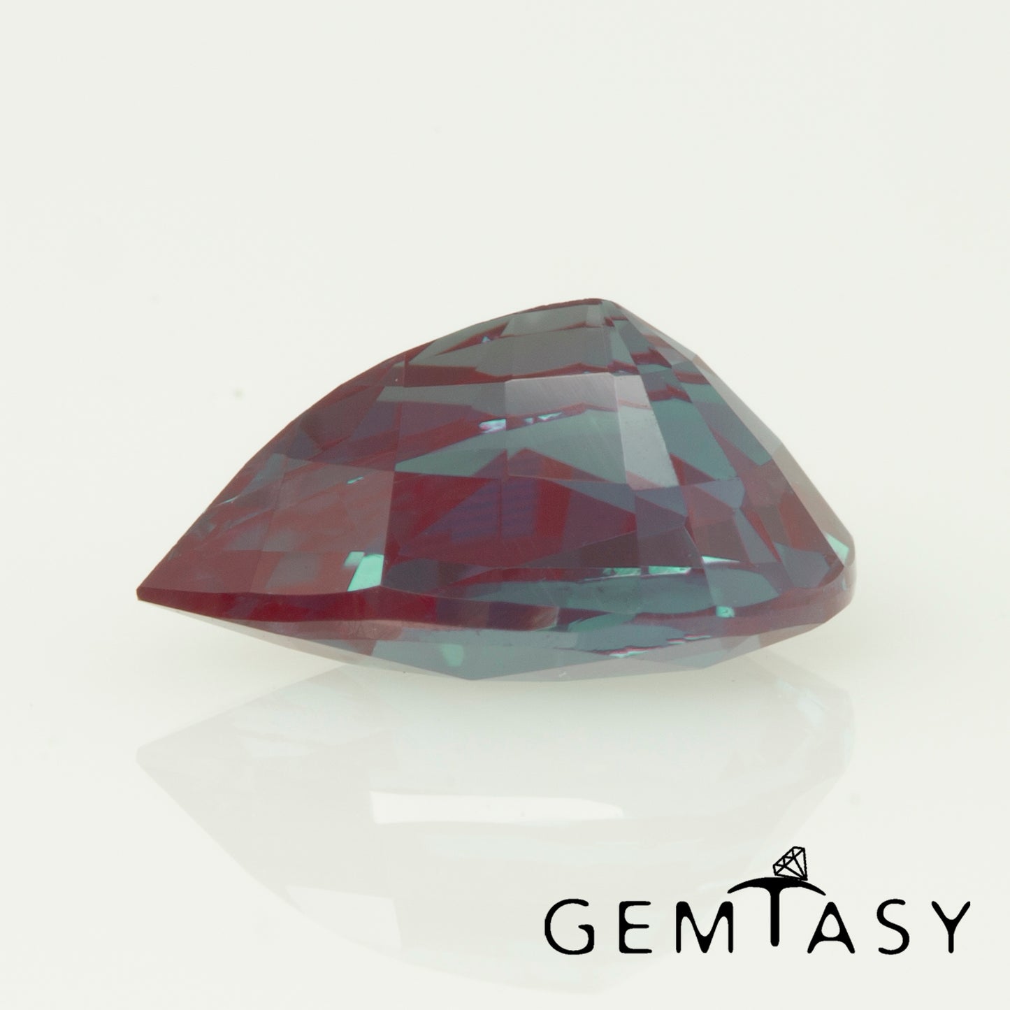 Cut stone - Alexandrite Czochralski (Pulled) lab grown, facet Pear 7x5mm 0.78ct