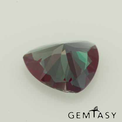 Cut stone - Alexandrite Czochralski (Pulled) lab grown, facet Trilliant 6x6x6mm 0.55ct