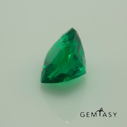 Cut stones set for earrings 35.80ct - Colombian hydrothermal Emeralds lab-grown Cushion 10x10mm 2pc + Pear 22x14mm 2pc