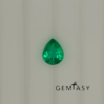 Cut stone - Emerald Colombian hydrothermal lab grown, facet Drop 11x9mm 2.8ct