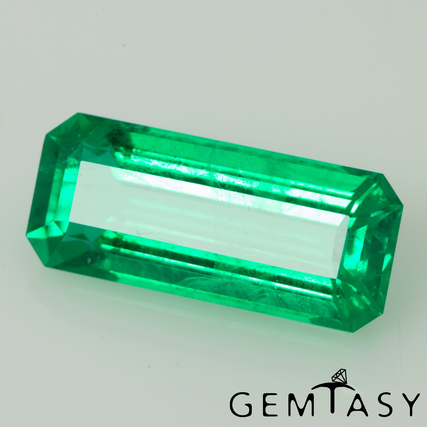 Cut stone - Emerald Colombian hydrothermal lab grown, facet Octagon 12x5mm 1.81ct