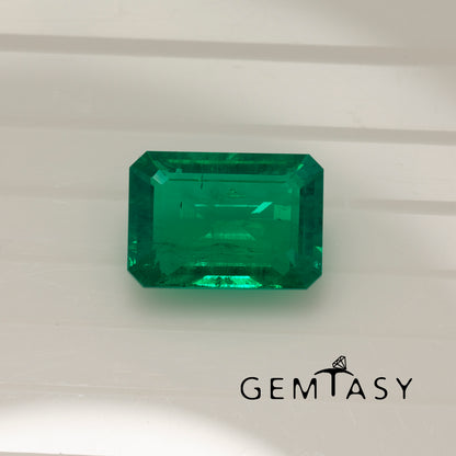 Cut stone - Emerald Colombian hydrothermal lab grown, facet Octagon 20x14mm 17.75ct