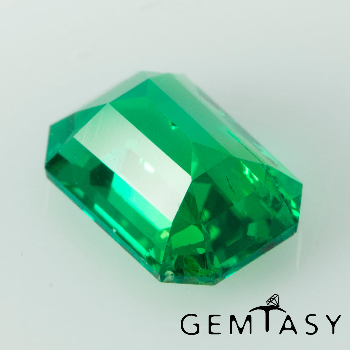 Extraña Piedra tallada - Esmeralda cultivada en laboratorio hidrotermal colombiano, faceta Octágono 7x5mm 0,86-0,95ct