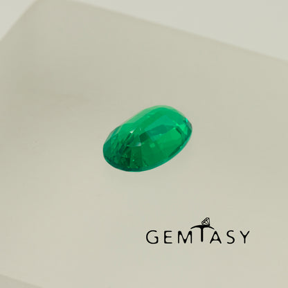 Cut stone - Emerald Colombian hydrothermal lab grown, facet Oval 12x8mm 2.90ct