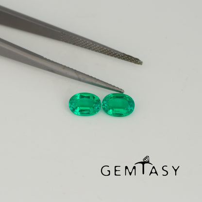 Cut stone - Emerald Colombian hydrothermal lab grown, facet Oval 7x5mm 0.75-0.80ct