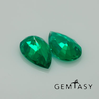 Cut stones set for earrings 14.10ct - Colombian hydrothermal Emeralds lab-grown Round 8mm 2pc + Pear 17x10mm 2pc