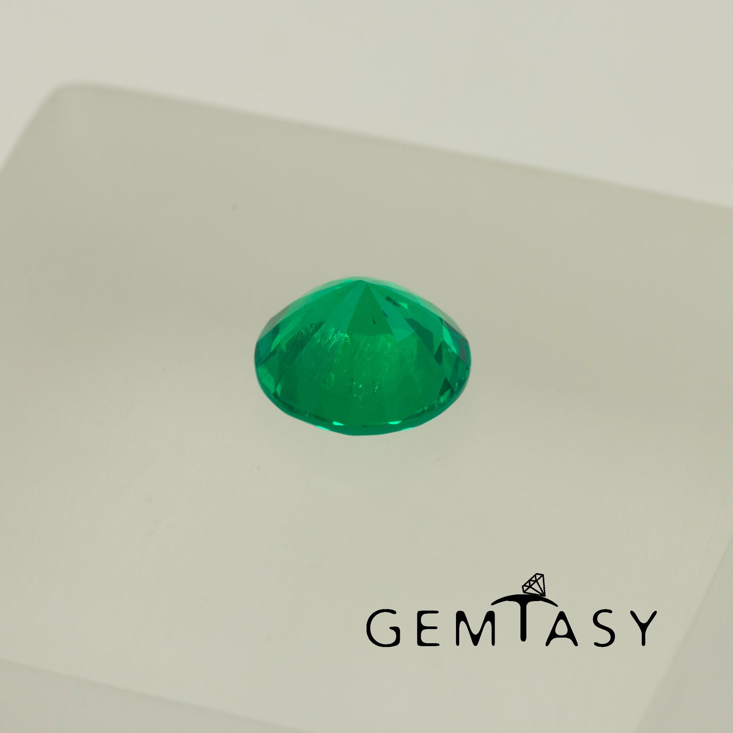 lab grown emerald