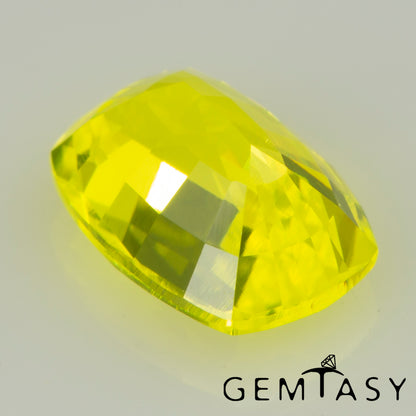 Piedra tallada - GAGG Amarillo neón Czochralski (Extraído) cultivado en laboratorio, facetado Cojín 7x5mm 1.91-2.19ct