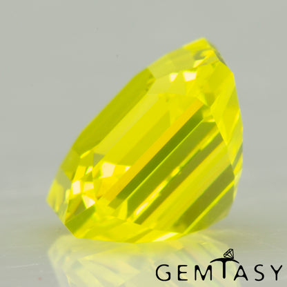 Piedra tallada - GAGG Amarillo neón Czochralski (Extraído) cultivado en laboratorio, facetado Octágono 6x6mm 2,.03-2,57 ct