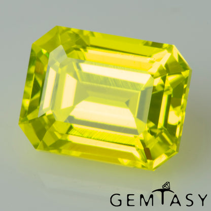 Geschliffener Stein – GAGG Gelb Neon, im Czochralski-Verfahren (gezogen) im Labor gezüchtet, achteckiger Schliff, 9x7mm, 5.37-5.88ct