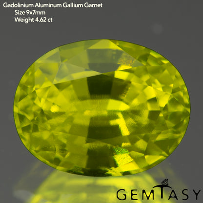 Pierre taillée - GAGG Jaune fluo Czochralski (Tiré) cultivé en laboratoire, facette Ovale 9x7mm 4,62-4,93ct