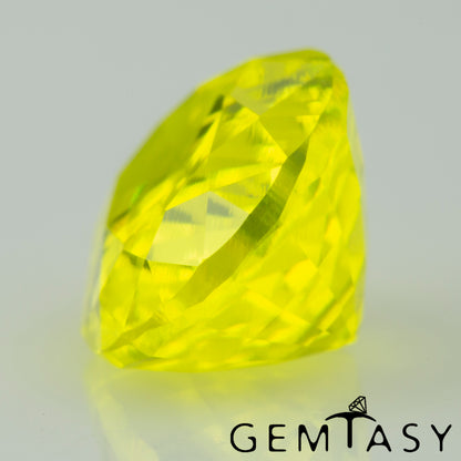 Pierre taillée - GAGG Jaune fluo Czochralski (Tiré) cultivé en laboratoire, facette Ovale 9x7mm 4,62-4,93ct