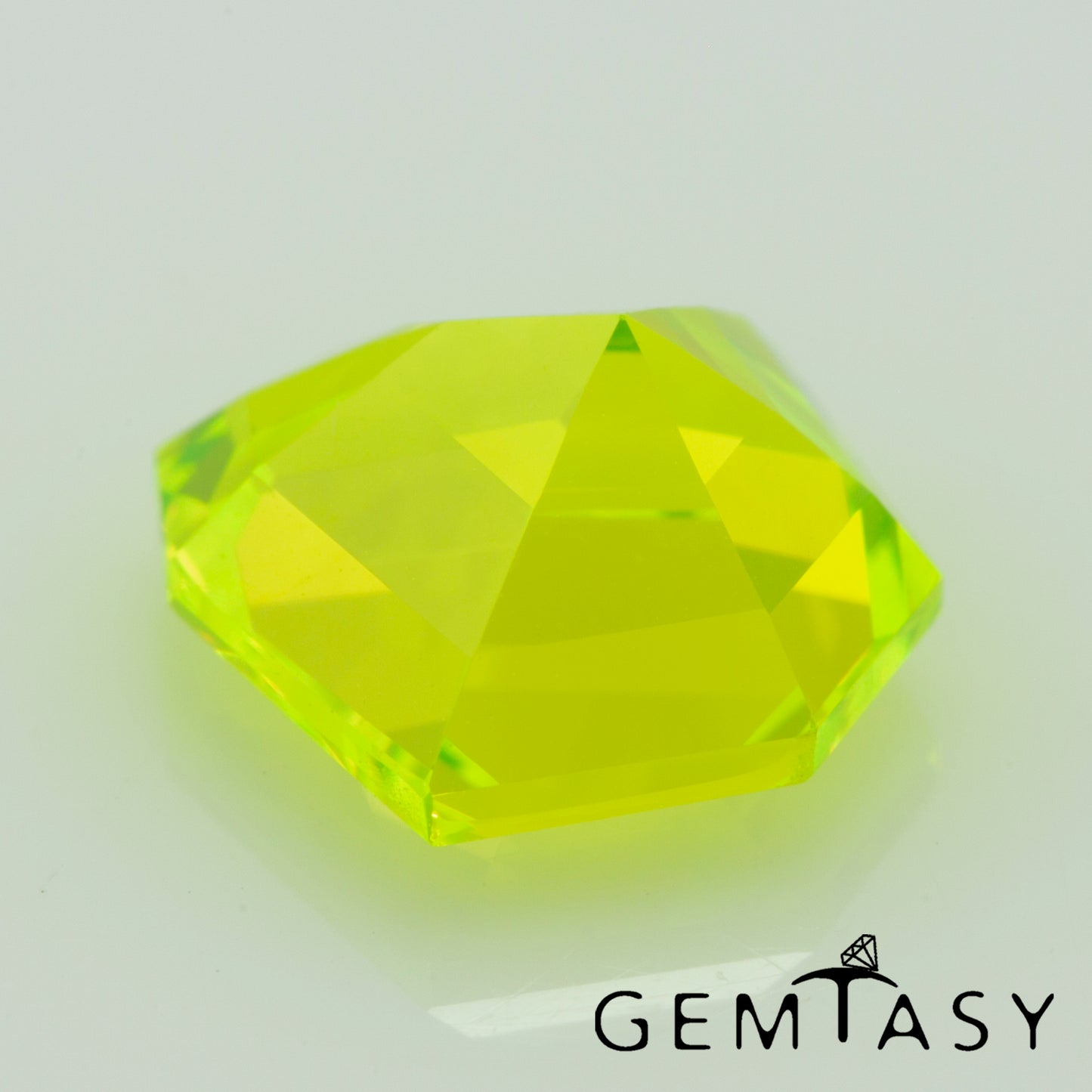 Cut stone - LuAG Yellow neon Czochralski (Pulled) lab grown, facet Shield 9x9mm 4.11-4.86ct