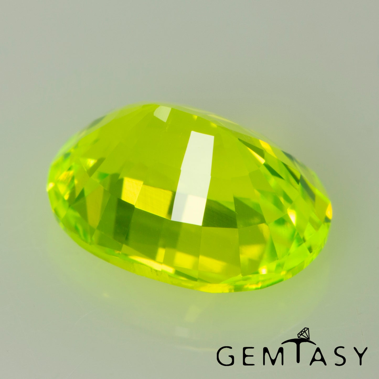 Cut stone - LuAG Yellow neon Czochralski (Pulled) lab grown, facet Oval 8x6mm 2.64-2.92ct