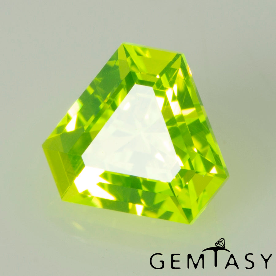 Cut stone - LuAG Yellow neon Czochralski (Pulled) lab grown, facet Trilliant 5x5x5mm 1.08-1.23ct