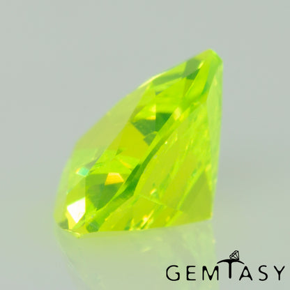 Cut stone - LuAG Yellow neon Czochralski (Pulled) lab grown, facet Trilliant 5x5x5mm 0.64-0.82ct