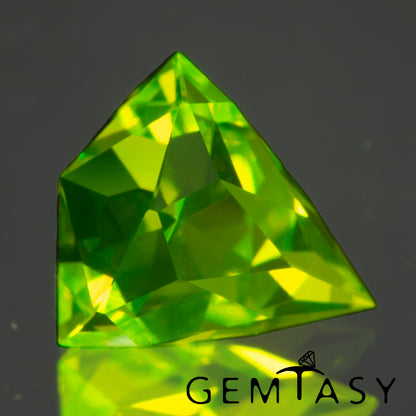 Cut stone - LuAG Yellow neon Czochralski (Pulled) lab grown, facet Fancy cut 7.5x7.5mm 5.15-5.67ct