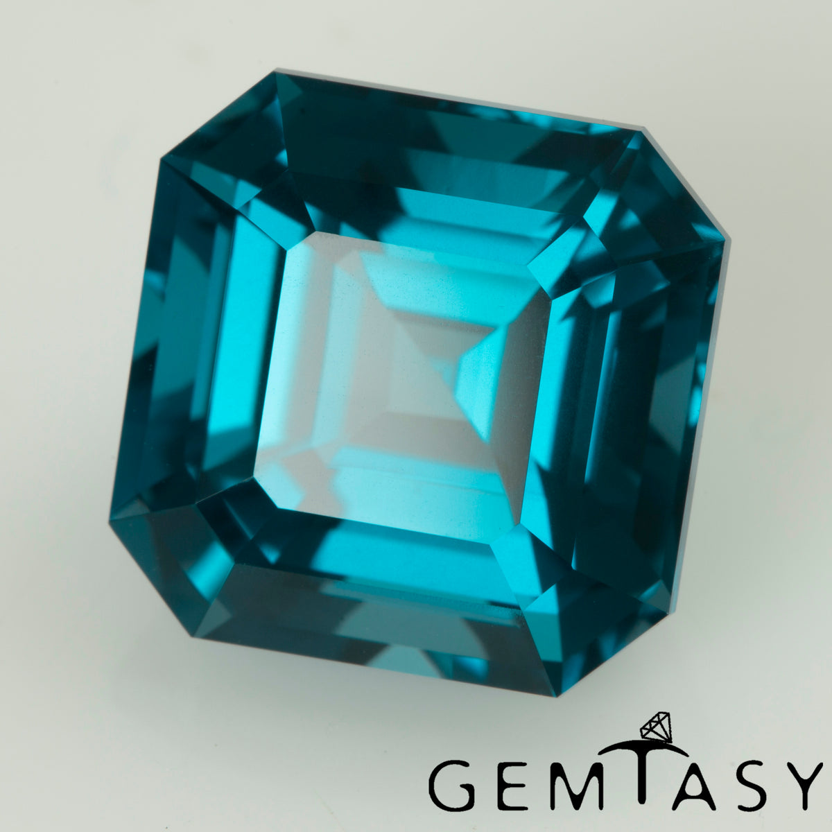 Pierre taillée - Saphir Teal Océan Czochralski (Tiré) cultivé en laboratoire, facette Octogone 12x12mm 10,51-12,28ct