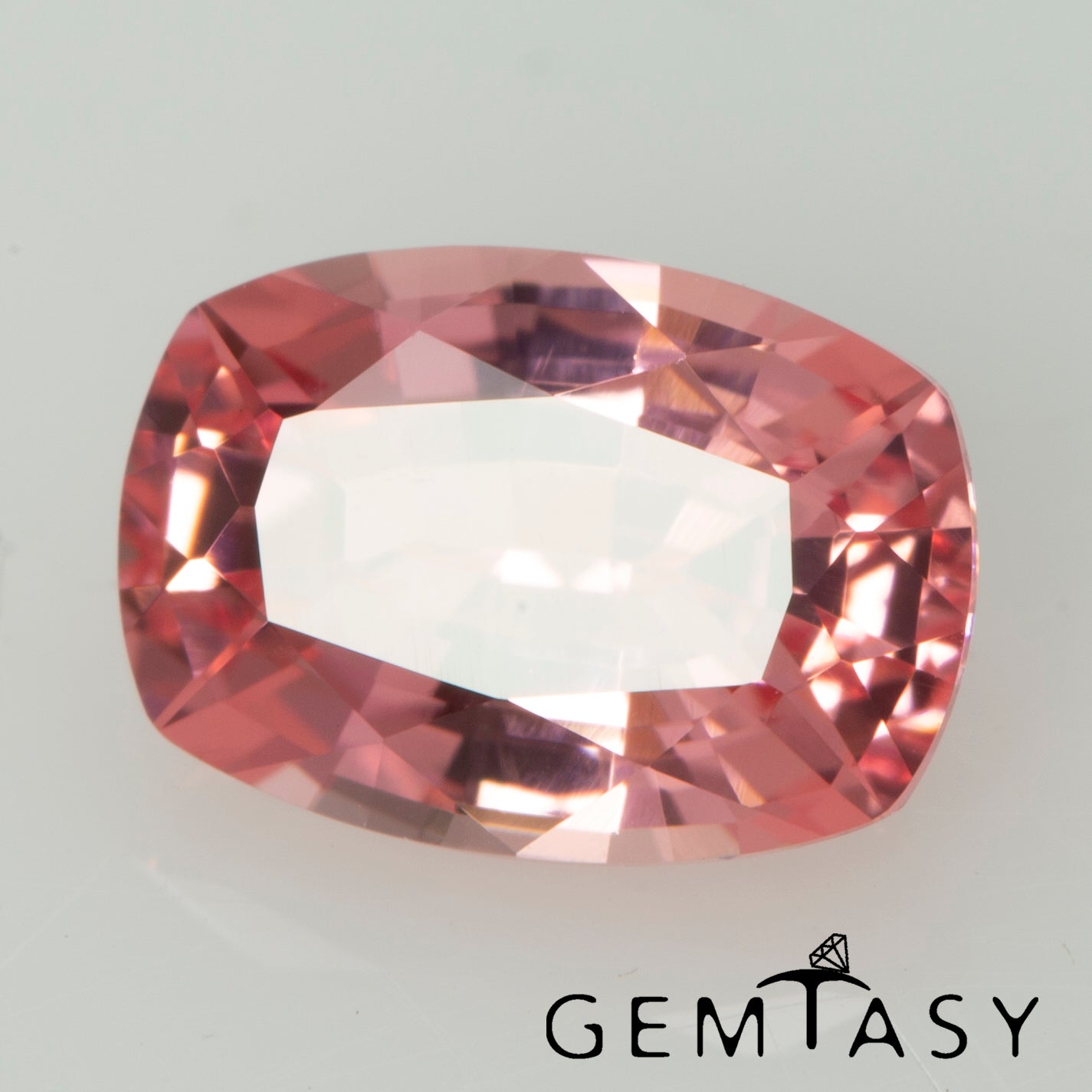 Piedra tallada - Zafiro Padparadscha Czochralski (Extraído) cultivado en laboratorio, facetado Cojín 7x5mm 1,12-1,48 ct