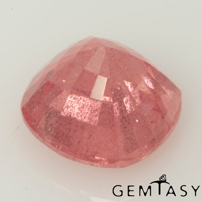 Pierre taillée - Saphir Padparadscha Czochralski (Tiré) cultivé en laboratoire, facette Coussin 8x8mm 3,15ct