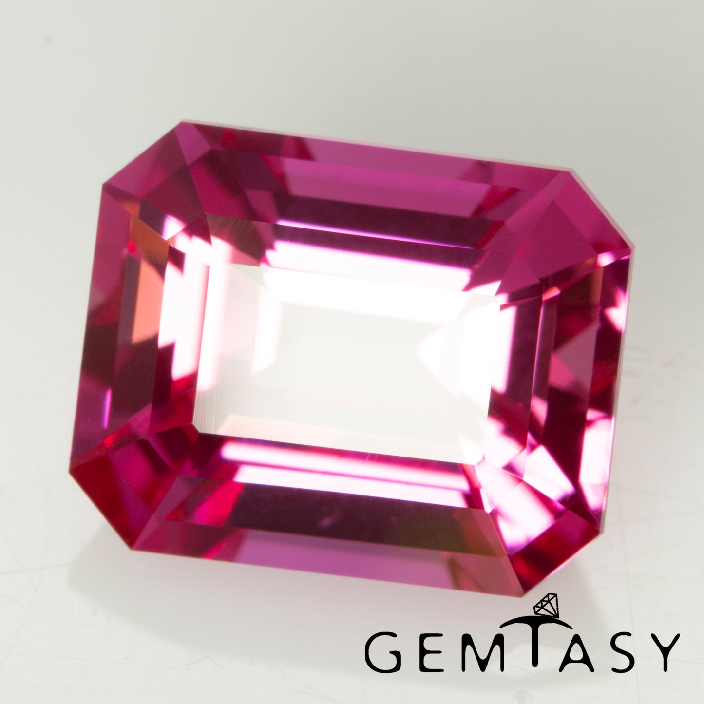 Piedra tallada - Zafiro Padparadscha Czochralski (Extraído) cultivado en laboratorio, facetado Octágono 10x8mm 4,21-4,64ct