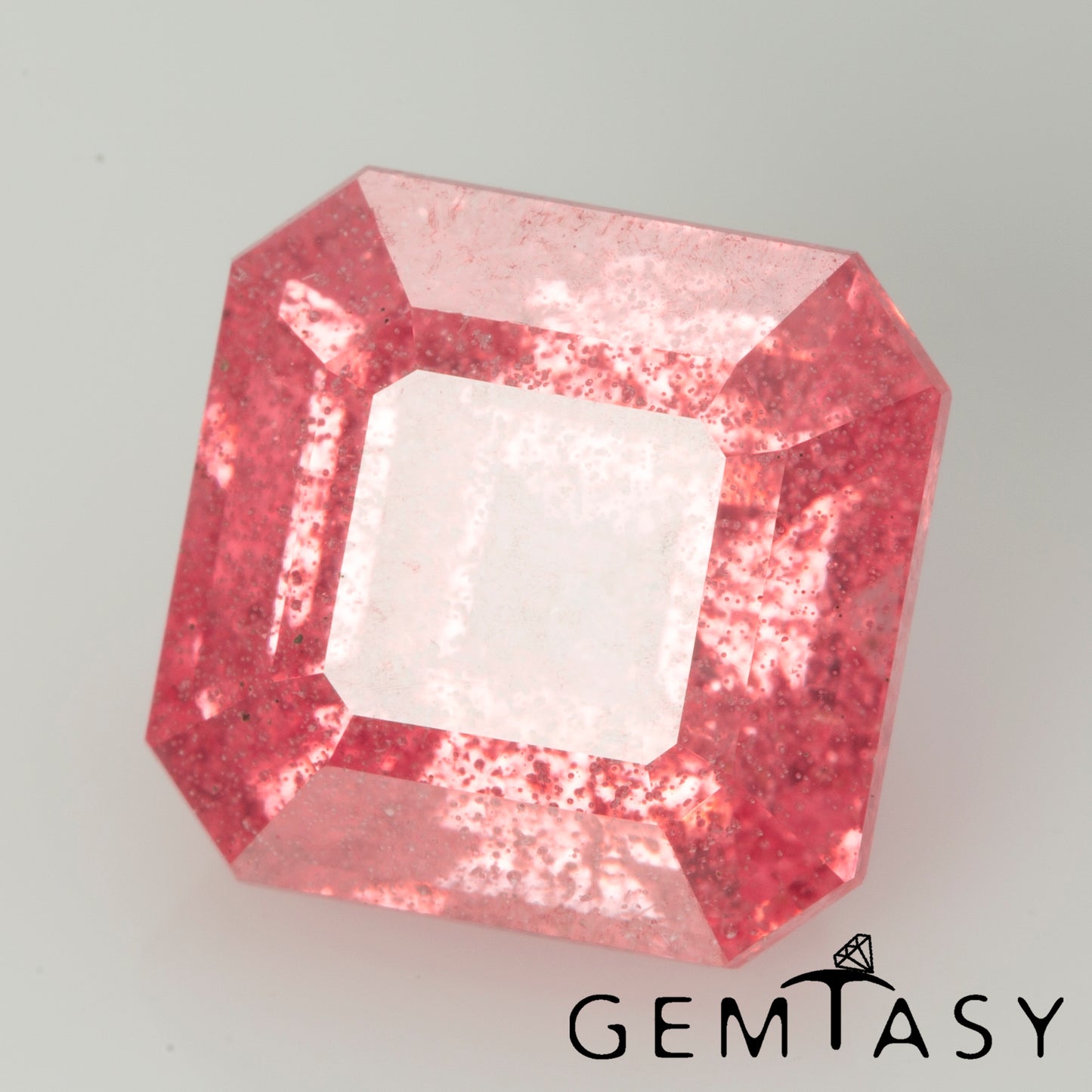 Pierre taillée - Saphir Padparadscha Czochralski (Tiré) cultivé en laboratoire, facette Octogone 8x8mm 3,88ct