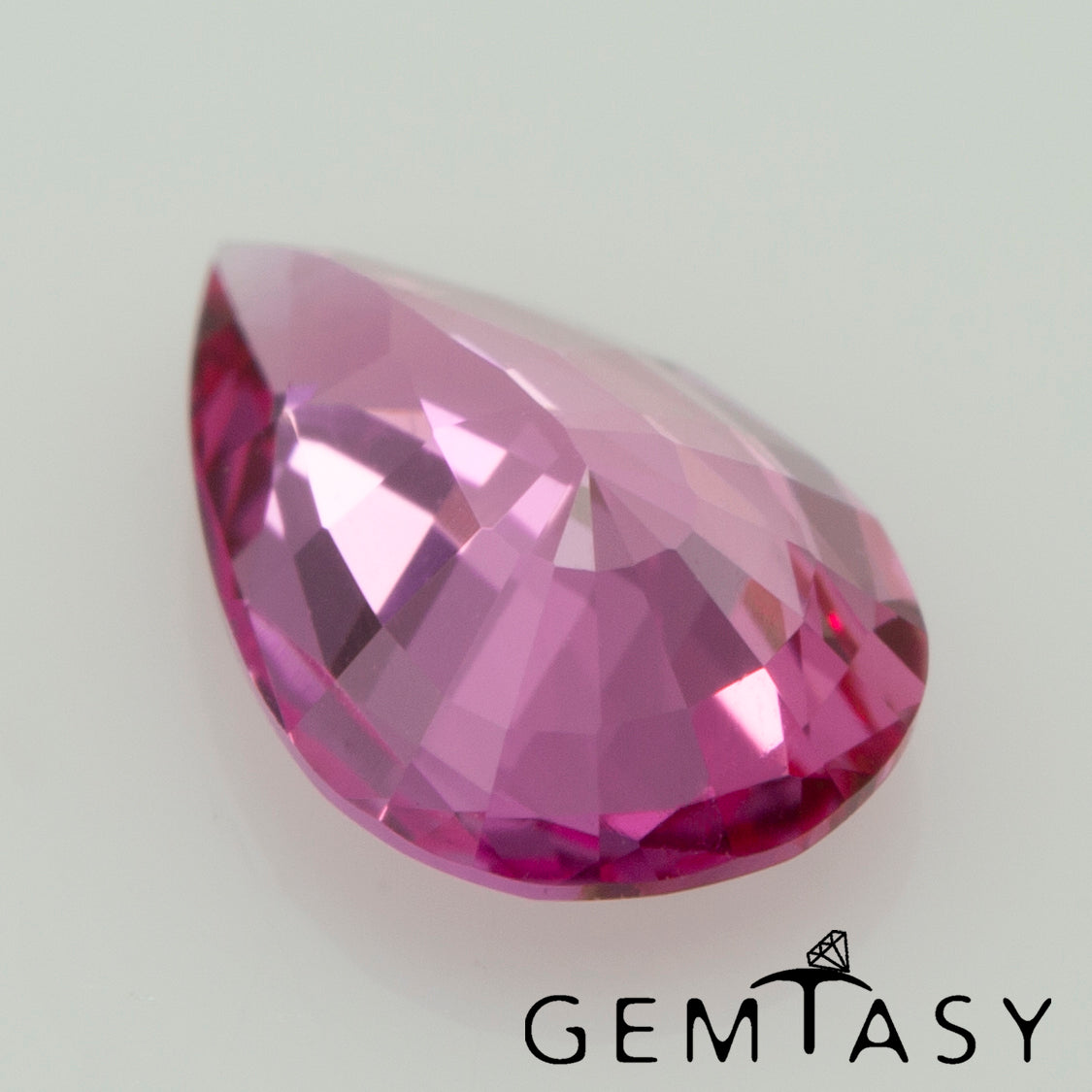 Cut stone - Sapphire Padparadscha Czochralski (Pulled) lab grown, facet Pear 7x5mm 0.65-0.82ct