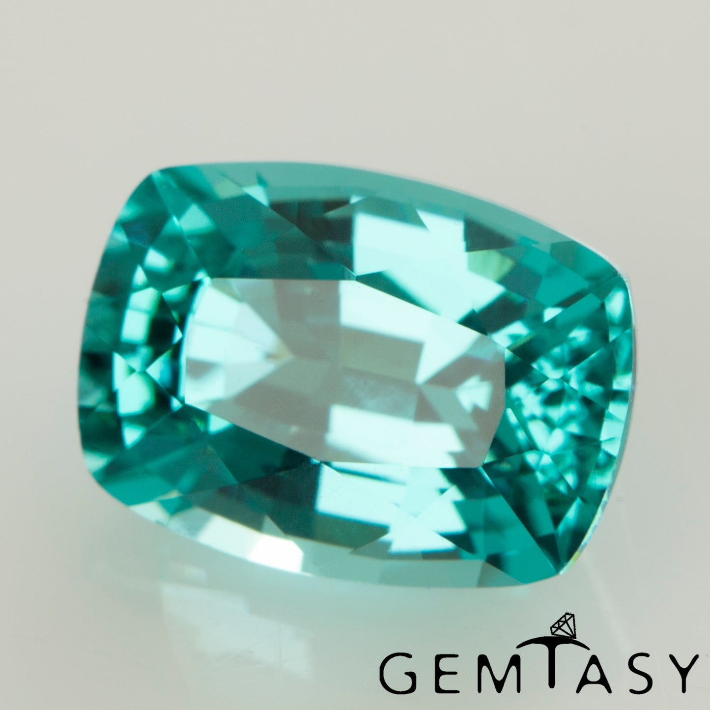 Piedra tallada - Paraíba YAG Czochralski (Extraído) cultivado en laboratorio, facetado Cojín 8x6mm 2,04-2,38 ct