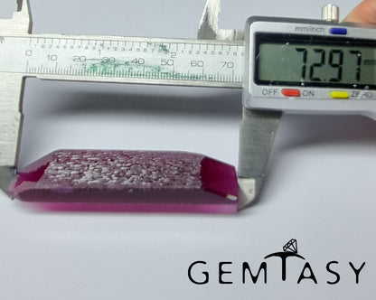 Piedra en bruto para tallar - Berilo rojo Púrpura cultivada en laboratorio hidrotermal de 119,65 ct